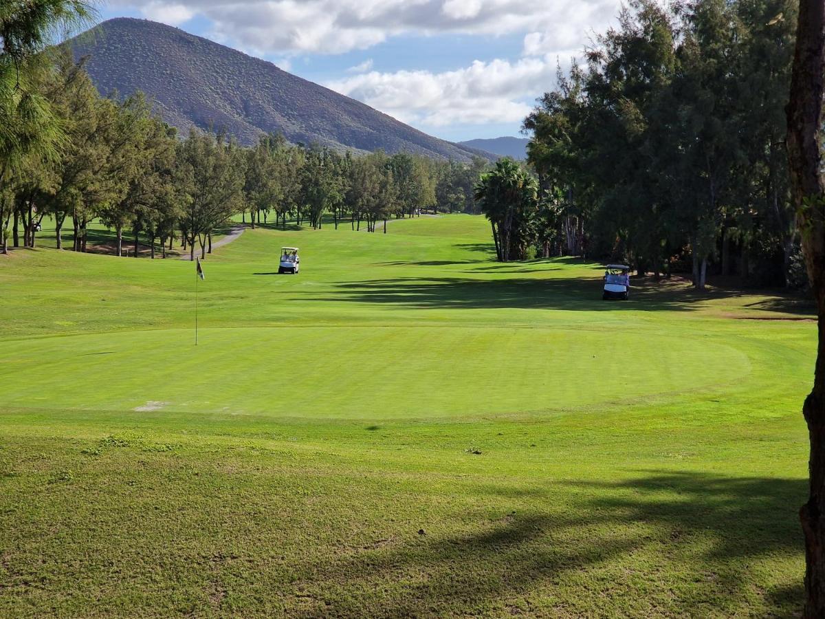 Apartment Campo De Golf 아로나 외부 사진