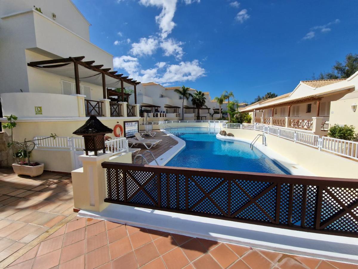 Apartment Campo De Golf 아로나 외부 사진